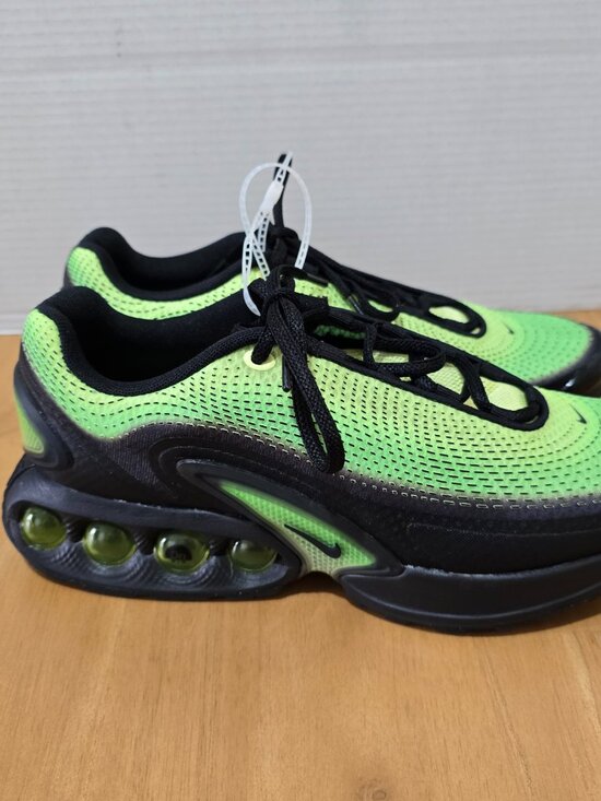 Nike Air Max DN AMD Light Lemon Twist HV3521-700 Men\'s Athletic Shoe Sz 8.5 NWOT main image 5